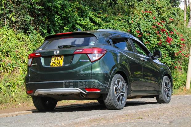 Honda Vezel 1.5 Hybrid 2WD 2016 Green
