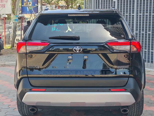 Toyota RAV4 Adventure 2019 Matt Black