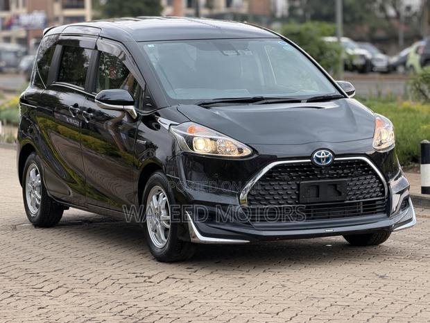 Toyota Sienta 2020 Black