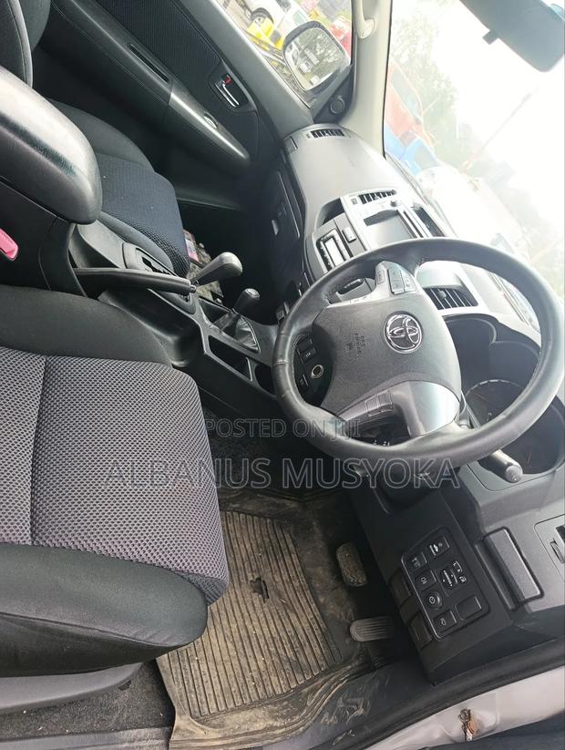 Toyota Hilux 2016 Silver