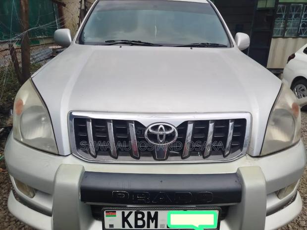 Toyota Land Cruiser Prado 2005 Silver