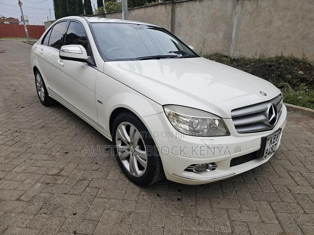Mercedes-Benz C250 2008 White