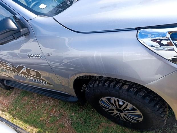 Toyota Hilux Revo Single Cab Deisel 2.4 RWD 2018 Gray