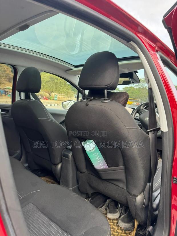 Peugeot 208 2019 Maroon