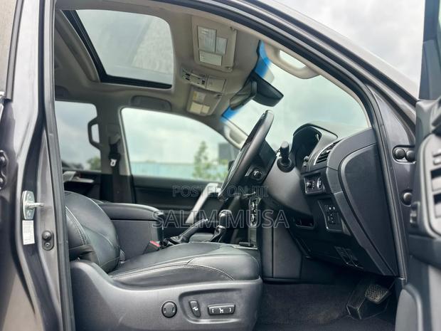 Toyota Land Cruiser Prado 2020 Gray