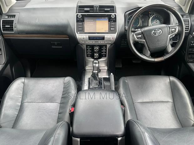 Toyota Land Cruiser Prado 2020 Gray