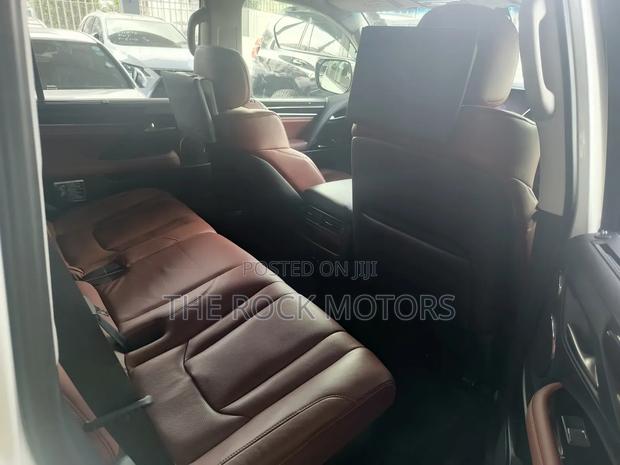 Lexus LX 2019 White