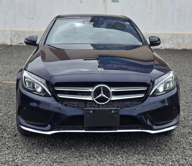 Mercedes-Benz C220 Classic 2018 Blue