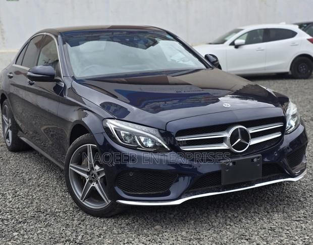 Mercedes-Benz C220 Classic 2018 Blue