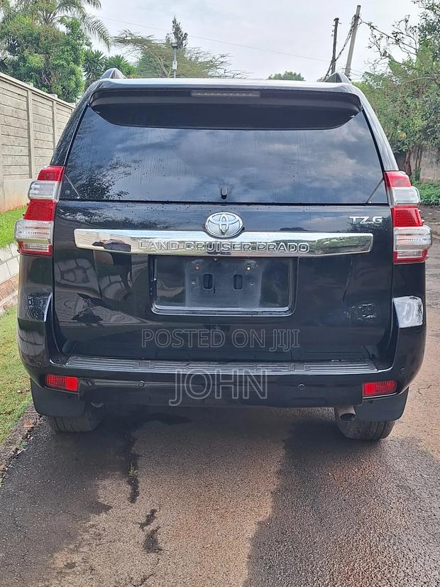 Toyota Land Cruiser Prado 2.8 D-4D 2015 Black