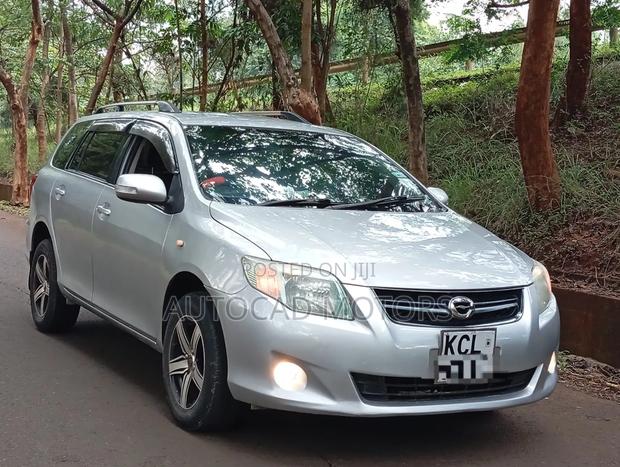 Toyota Corolla Fielder 1.5 Petrol FWD 2011 Silver