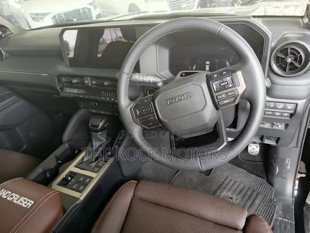 Toyota Land Cruiser Prado 2024 Black