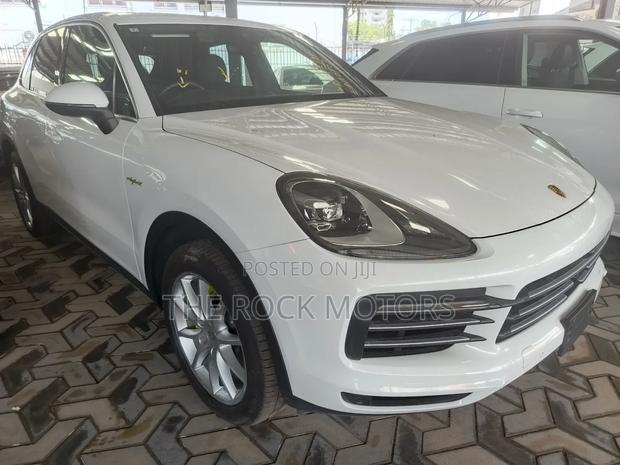 Porsche Cayenne 2019 White
