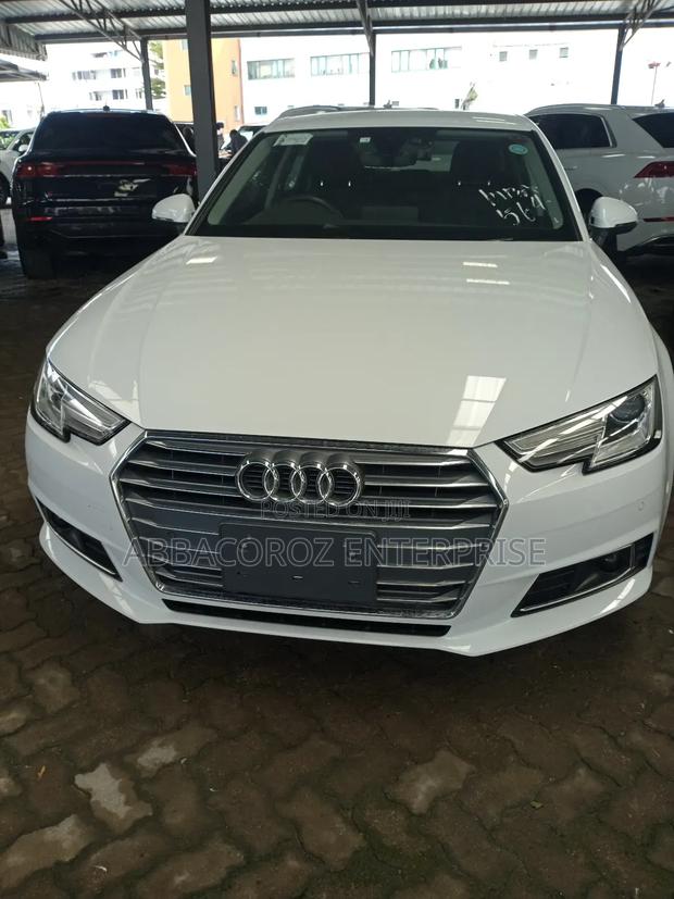 Audi A4 2.0T Tech ultra Premium FWD 2018 White