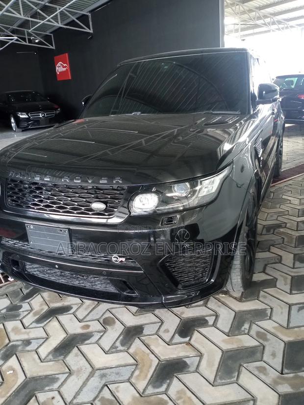 Land Rover Range Rover Sport SVR 2019 Black