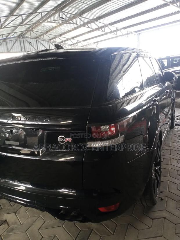 Land Rover Range Rover Sport SVR 2019 Black