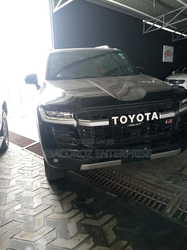 New Toyota Land Cruiser 76 Series 2023 Black