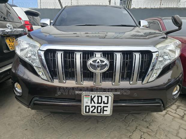 Toyota Land Cruiser Prado 2016 Brown
