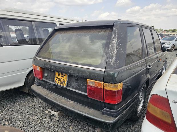 Land Rover Range Rover 2000 Green