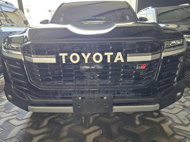 Toyota Land Cruiser 2023 Black