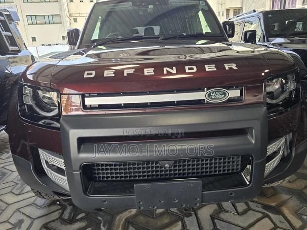 Land Rover Defender 2023 Maroon