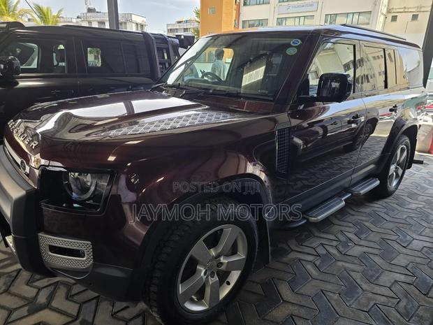 Land Rover Defender 2023 Maroon