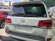 Toyota Land Cruiser 2018 White for sale