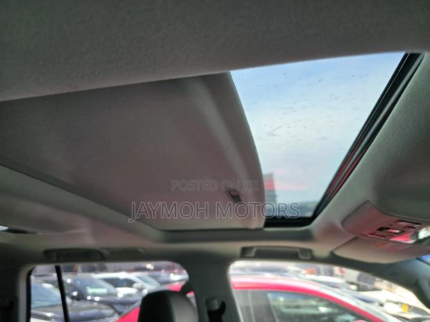 Toyota Land Cruiser 2018 White
