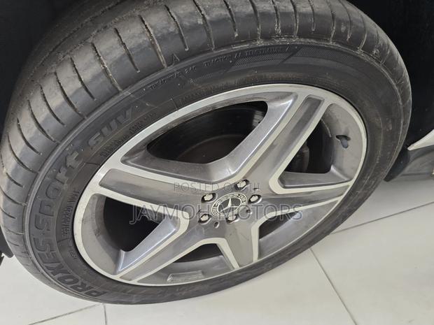 Mercedes-Benz GLE-Class 2019 White