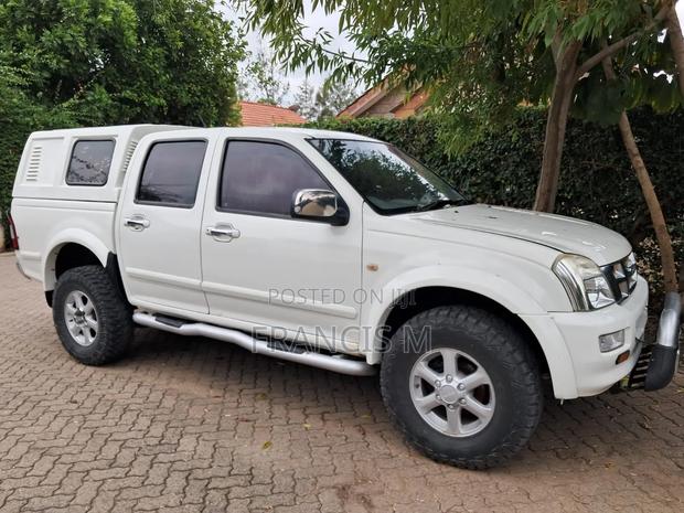Isuzu D-MAX 2008 White