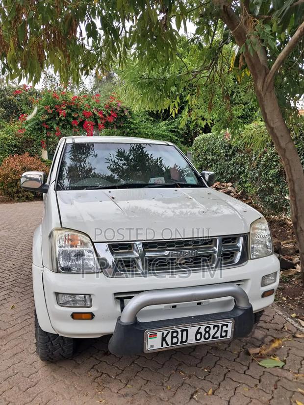 Isuzu D-MAX 2008 White