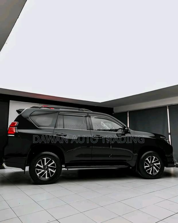 Toyota Land Cruiser Prado 2020 Black