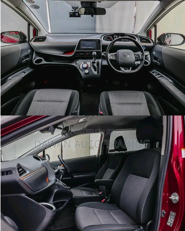 Toyota Sienta 2019 Red