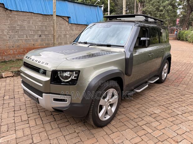 Land Rover Defender First Edition 2021 Green