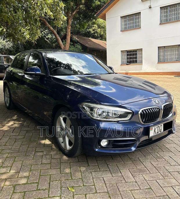 BMW 118i 2017 Blue