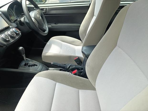 Toyota Axio 1.5 X 2WD 2018 Silver