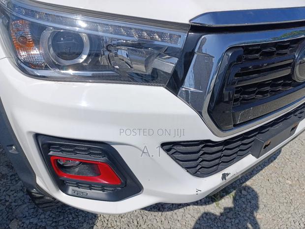 Toyota Hilux Revo Double Cab Deisel 2.4 RWD 2019 White