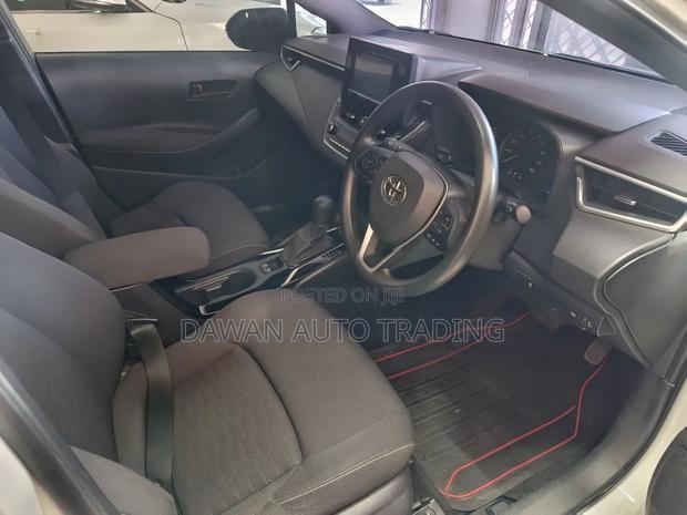 Toyota Corolla 2019 White