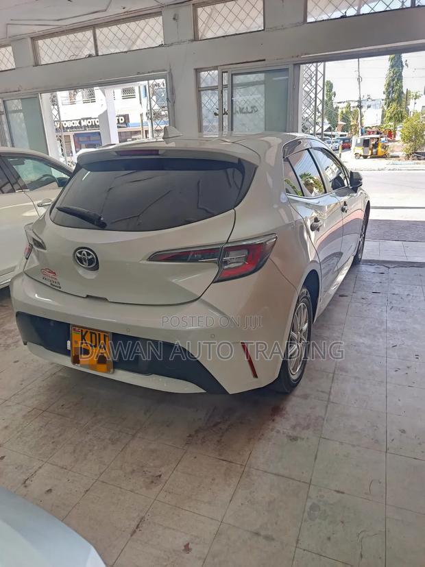 Toyota Corolla 2019 White