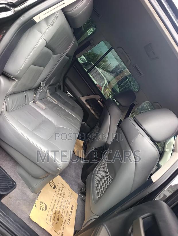 Toyota Land Cruiser 2008 Black