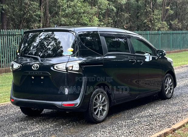 Toyota Sienta 2019 Black