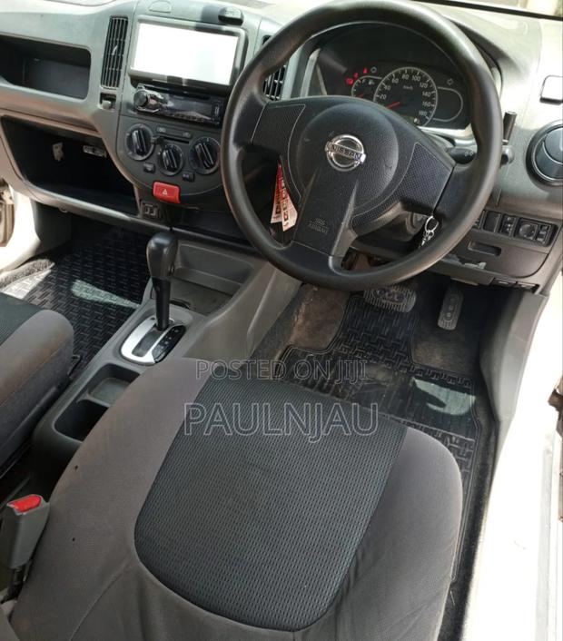 Nissan Advan 2014