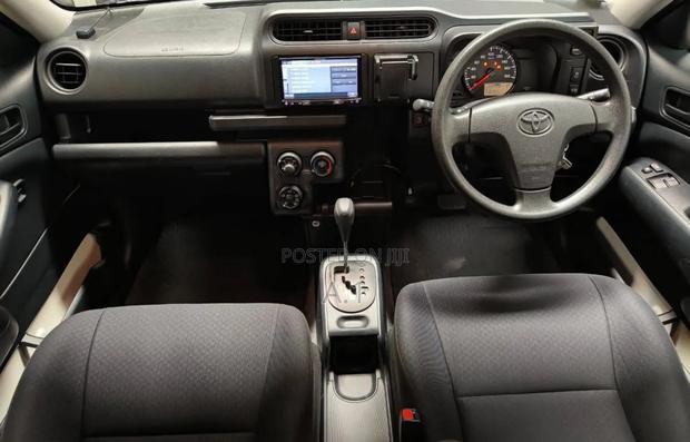 Toyota Probox 1.5 Hybrid GL 2020 Pearl