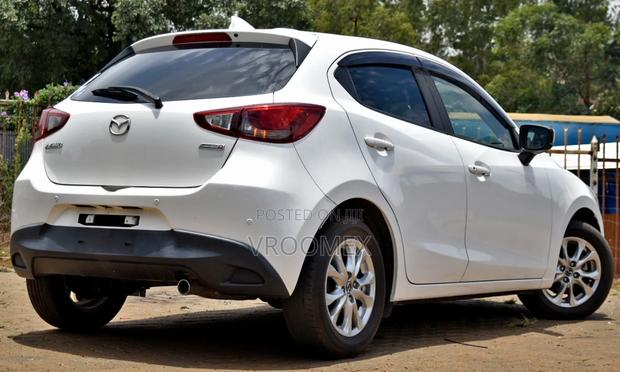 Mazda Demio 2018 White