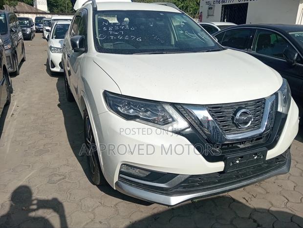 Nissan X-Trail 2018 White