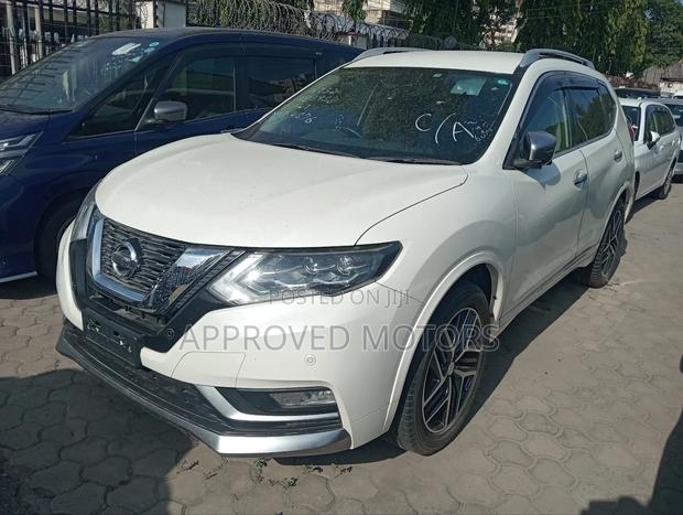 Nissan X-Trail 2018 White