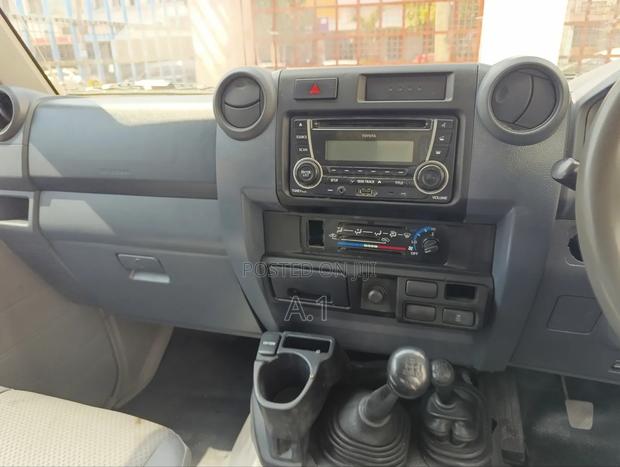 Toyota Land Cruiser 2019 White