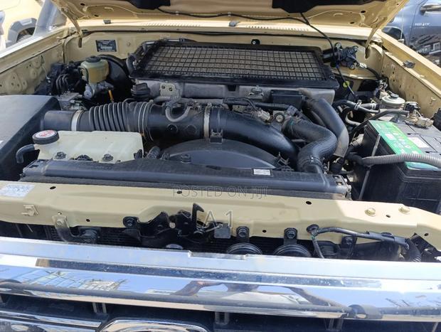 Toyota Land Cruiser 4.5 V8 GXR 2018 Gray