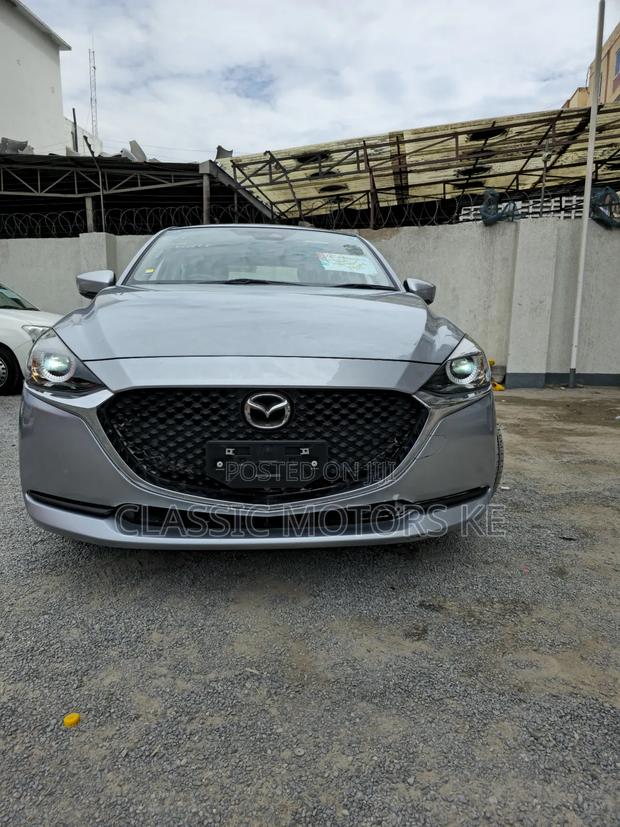 Mazda 2 2020 Silver