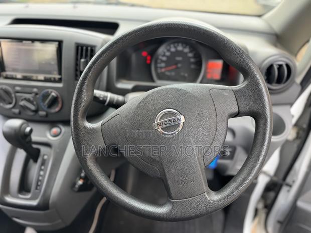 Nissan NV200 2018 White